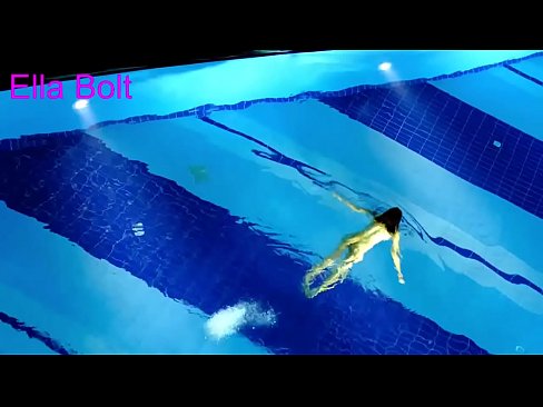 ❤️ මට නැරඹීම නැවැත්විය නොහැක, තරුණ රන්වන්තිය ELLA BOLT නිවාඩු නිකේතනයේ තටාකයේ නිරුවතින් පිහිනීමට හසු විය ❤️❌ Fucking video අසභ්ය si.xxxner.ru ﹏